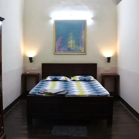 Royal Phoenix Inn - Heritage Stay In Fontainhas, Panjim-2